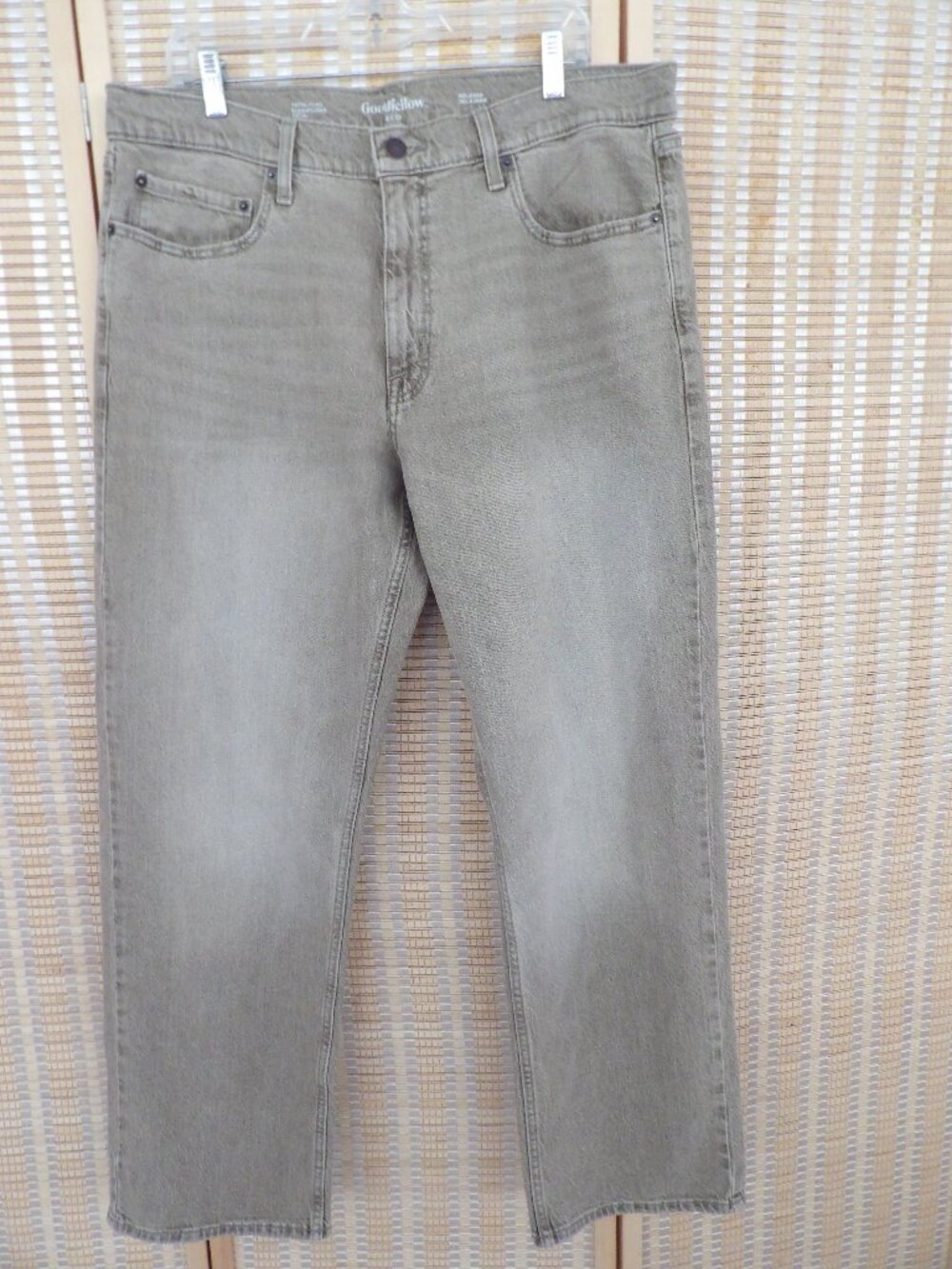 Men's Goodfellow Total Flex Size 38x32 Relaxed Fit Brown Stretch Jeans